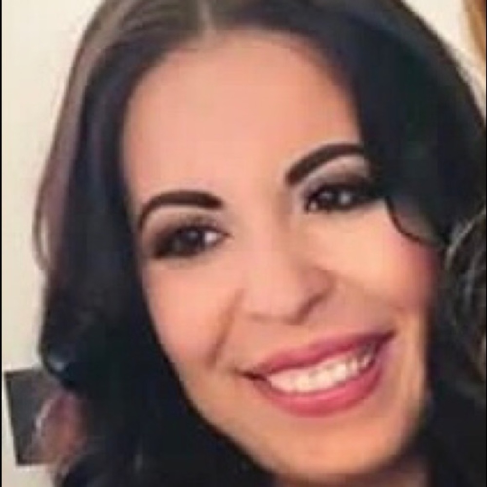 Meet your Posher, Priscila